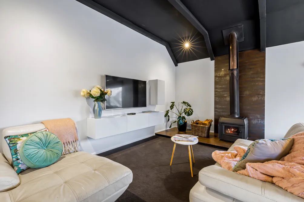 Luxury Living Room Painting